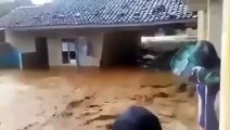 Inundaciones en Indonesia tras fuertes lluvias