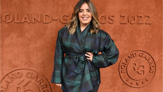 VOICI - Écoute-moi bien, petite sal*pe : Inès Reg révèle les propos choquants de Natasha St-Pier dans une vidéo explosive