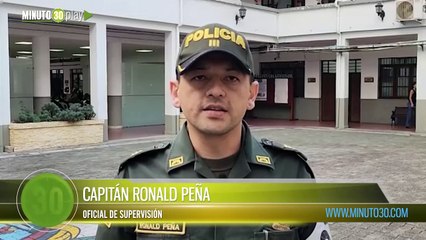 Lo grabaron con un montón de marihuana en Medellín y de una lo capturaron