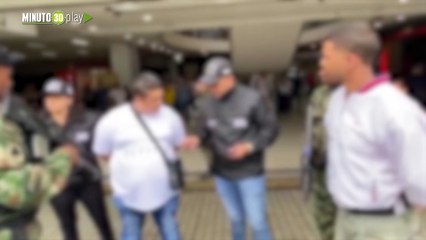 En Cali dos hombres estaban recogiendo la plata de la extorsión y los capturaron