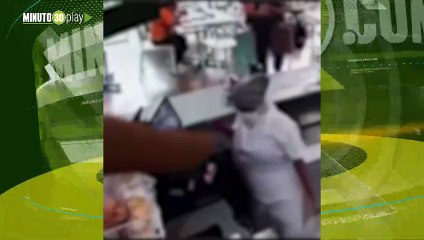 Atrevida Ladrona se robó las propinas de un restaurante en Medellín