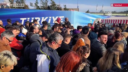 Altunizade'de metrobüs arızası nedeniyle yoğunluk