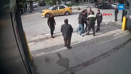 Polislerin üzerine aracını sürüp kaçtı; daha sonra kendisini yakalayan polise saldırdı