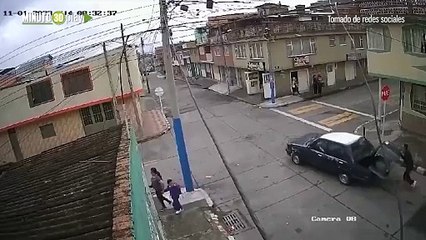 Mi primera chamba fallido robo en Bogotá quedó capturado en video