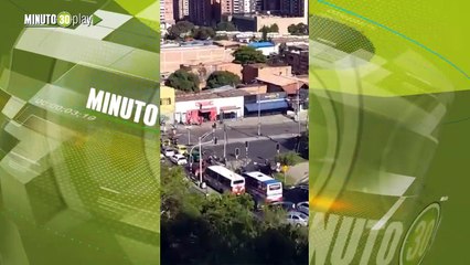 Pilas Hay taco en la Avenida 80 en ambos sentidos