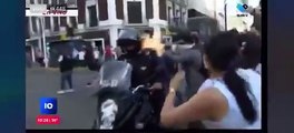 PRENDEN FUEGO A POLICIA EN PROTESTA DE GUADALAJARA, JALISCO