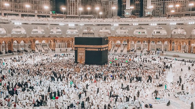 Azan (Adhan) | Call to Prayer | Very Beautiful Voice