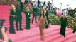 Kim Kardashian reacciona al video de Kanye West orinando sobre su Grammy y su baeno de Twitter