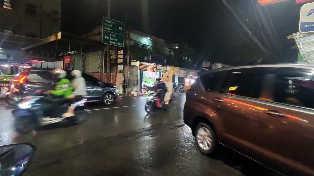 menunggu sesuatu yang tak pasti