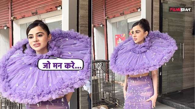 Urfi Javed Looking stunning in her Latest Umbrella Designer Outfit । FilmiBeat