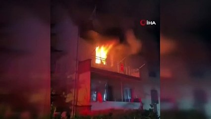 Çakmakla oynayan çocuk evi yaktı!