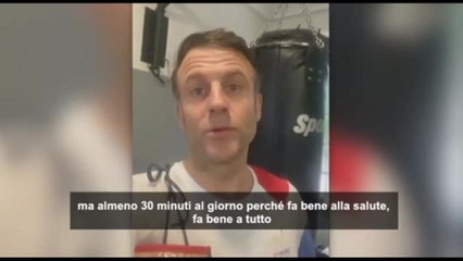 Macron in palestra lancia l'appello: fate 30 minuti di sport al giorno