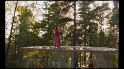 Sigrid - Everybody Says They’re Fine (Live PerformTBC)