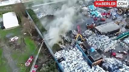 Yunusemre'deki Geri Dönüşüm Tesisi Yangını Söndürüldü