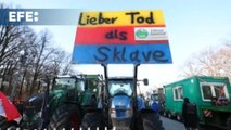 Gobierno alemán descarta renunciar a recortes agrícolas a pesar de protestas