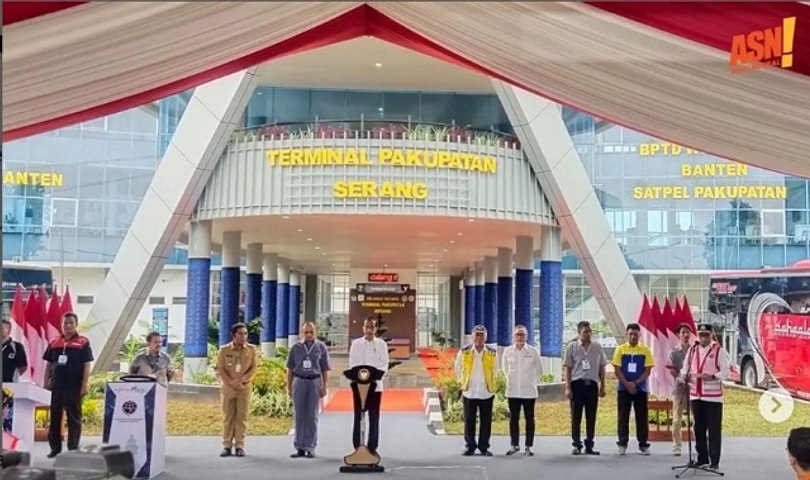 Presiden Jokowi Resmikan Terminal Pakupatan Kota Serang
