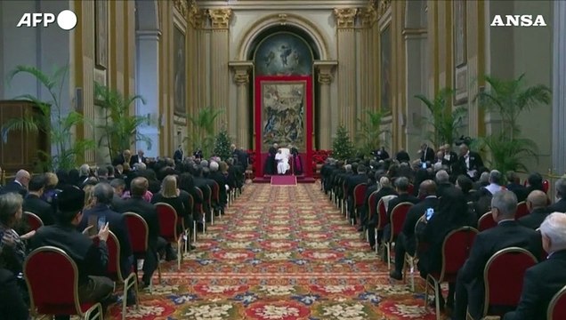 Il Papa: Rispetto della vita, utero in affitto sia vietato ovunque