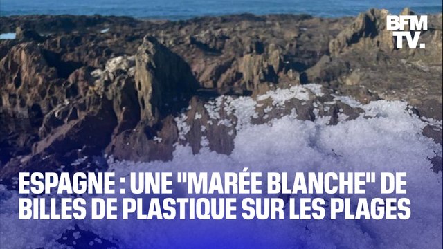 Une marée blanche de billes de plastique pollue les côtes de la Galice en Espagne
