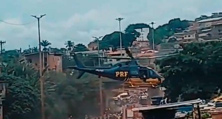 Video näyttää hetken, jolloin Brasilian Liikennepoliisin helikopteri syöksyy maahan
