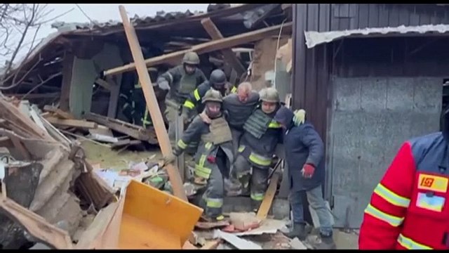 شاهد: قتلى وجرحى في غارة جوية روسية على أوكرانيا