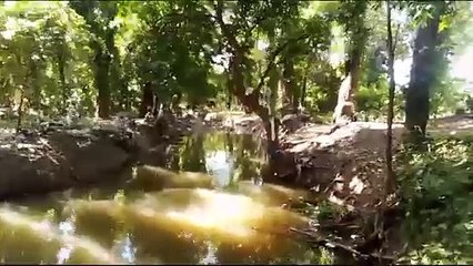 Comunitarios de la 28 de Villa Mella piden a síndico intervenir cañada