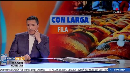 Parten mega rosca de reyes en el Zócalo de la CDMX