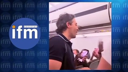 Le gritan "ladrón" a Daniel Quintero en un vuelo de regreso a Medellín