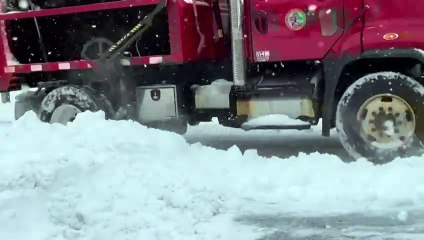 Winter storm blankets U.S. Northeast with snow