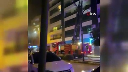 Eşini ve bebeğini odaya kilitleyen baba, evi ateşe verdi