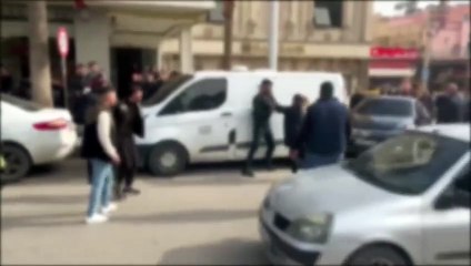 ''Eli satırlı anne'' sokağı birbirine kattı