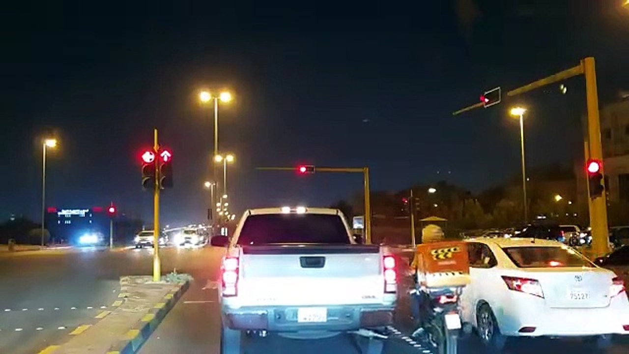 1625 - قصة السوار  !! سوالف طريق