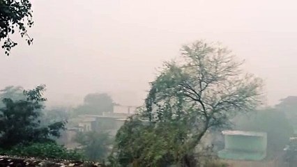 Video मौसम का मिजाज बिगड़ा, सुबह के समय मेघ गर्जना के साथ हुई बारिश