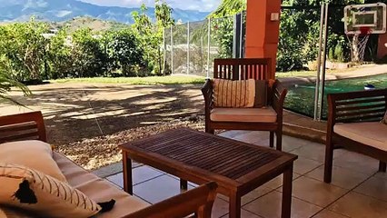 Découvrez cette Villa de Rêve F4 avec Mezzanine et Piscine à Green Valley, Nouméa - Location Exclusive chez Nestenn