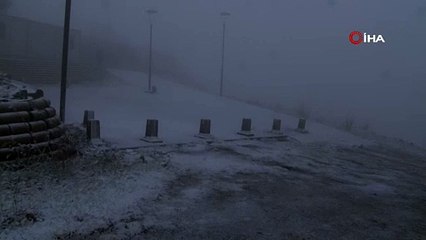 İstanbul buz kesti; kar yağışı başladı