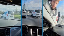 TEM Otoyolu'nda öfkeli sürücü yolunu kestiği otomobilin camını yumrukladı