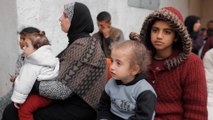 أصوات من غزة.. أزمة عدم توفر لقاحات الأطفال