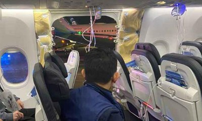 انفجار نافذة طائرة بعد وقت قصير من إقلاعها