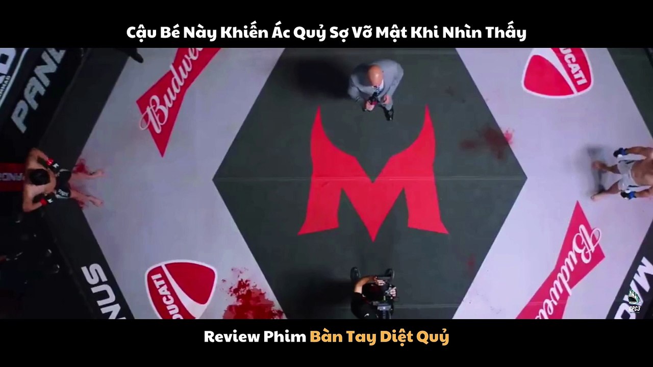 Review Phim Bàn Tay Diệt Quỷ - The Divine Fury