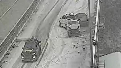 제2중부고속도로 눈길 다중 추돌..."17명 중·경상" / YTN