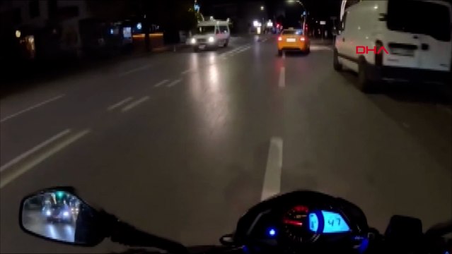 Motosiklet, hatalı dönen taksiye çarptı: Taksicinin ‘Bir şey oldu mu sana’ sorusu için teşekkür etti