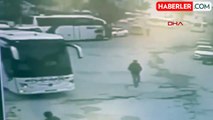 Diyarbakır'da Otobüs Şoförü Muavini Ezerek Öldürdü