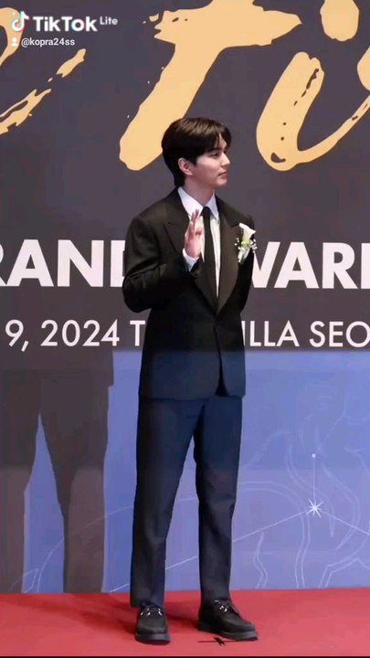 You seung ho THE FIRST BRAND AWARDS.