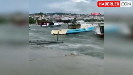 Ayvalık'ta Sağanak Yağmur Sonucu Su Baskınları