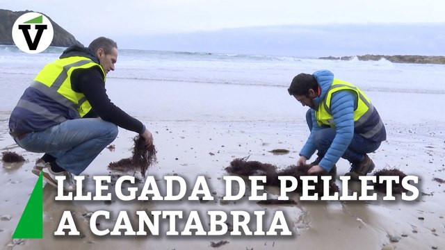 Cantabria inspecciona sus playas por la posible llegada de 'pellets'