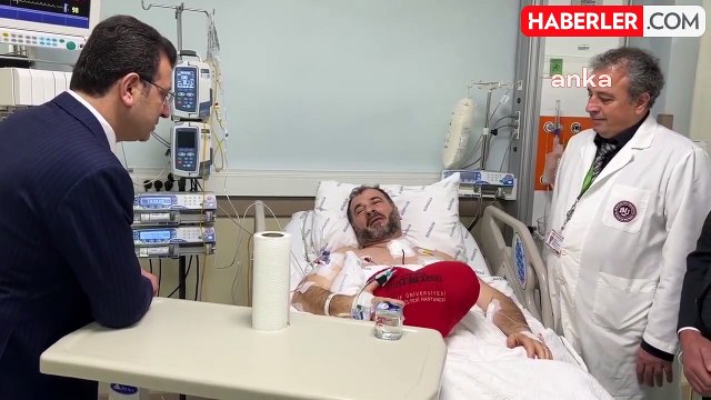 İBB Başkanı İmamoğlu, bıçaklı saldırıya uğrayan imamı ziyaret etti