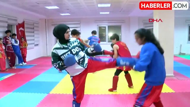 GÜNDELİK İŞLERE GİDEREK AİLESİNE KATKIDA BULUNAN LİSELİ GÜNEŞ, WUSHU KUNG-FU'DA AVRUPA ŞAMPİYONU OLDU