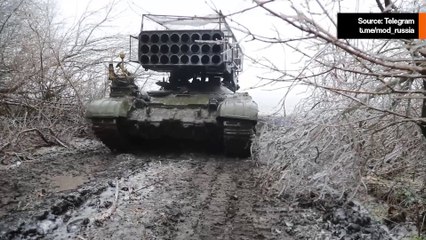 ビデオ：ロシアのTos-1a重ロケットランチャーシステム