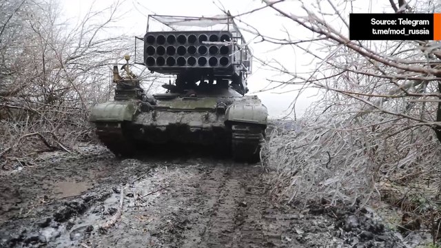 ビデオ：ロシアのTos-1a重ロケットランチャーシステム