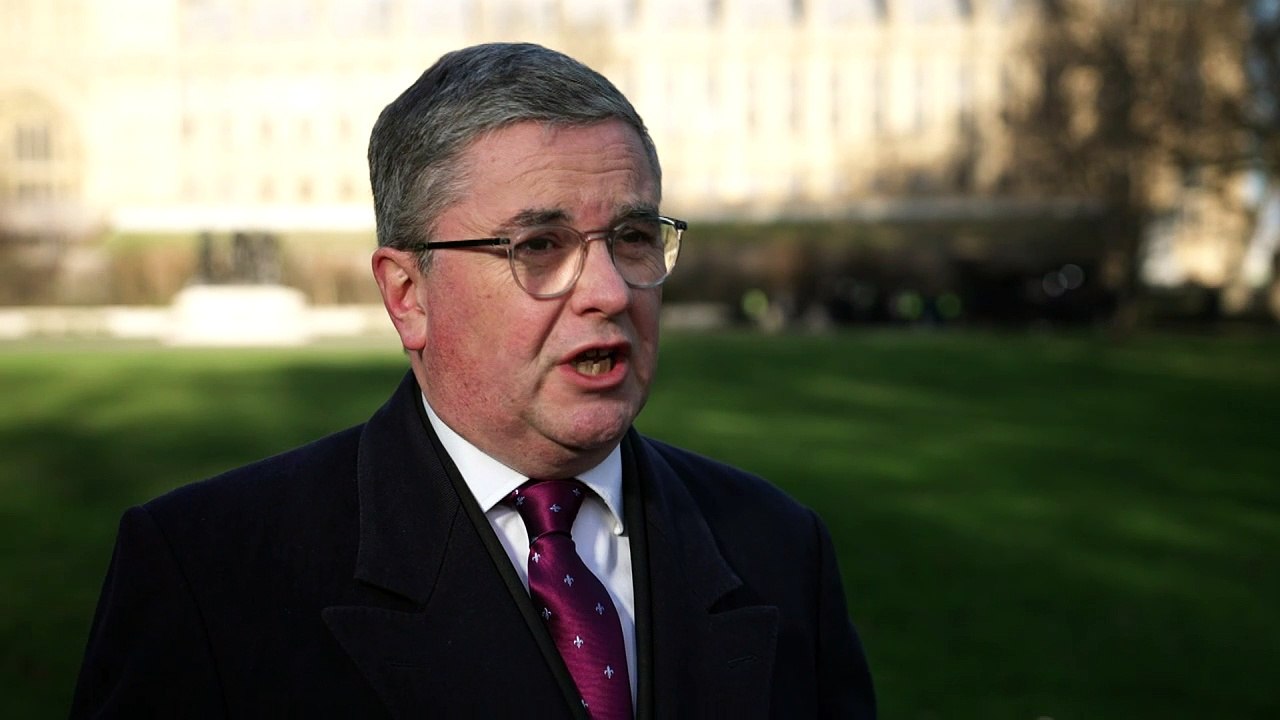 Post Office scandal: Ministers call for end to convictions