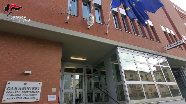 Isola d'Elba, spari per capodanno con la pistola (a salve): due denunciati